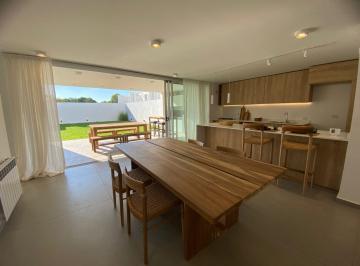 PH · 200m² · 5 Ambientes · 1 Cochera · Duplex en Venta Premium 3 Dorm. en Campo Chico