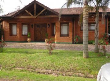 Casa · 220m² · 5 Ambientes · 4 Cocheras · Casa en Alquiler Temporal y Anual en Cardales