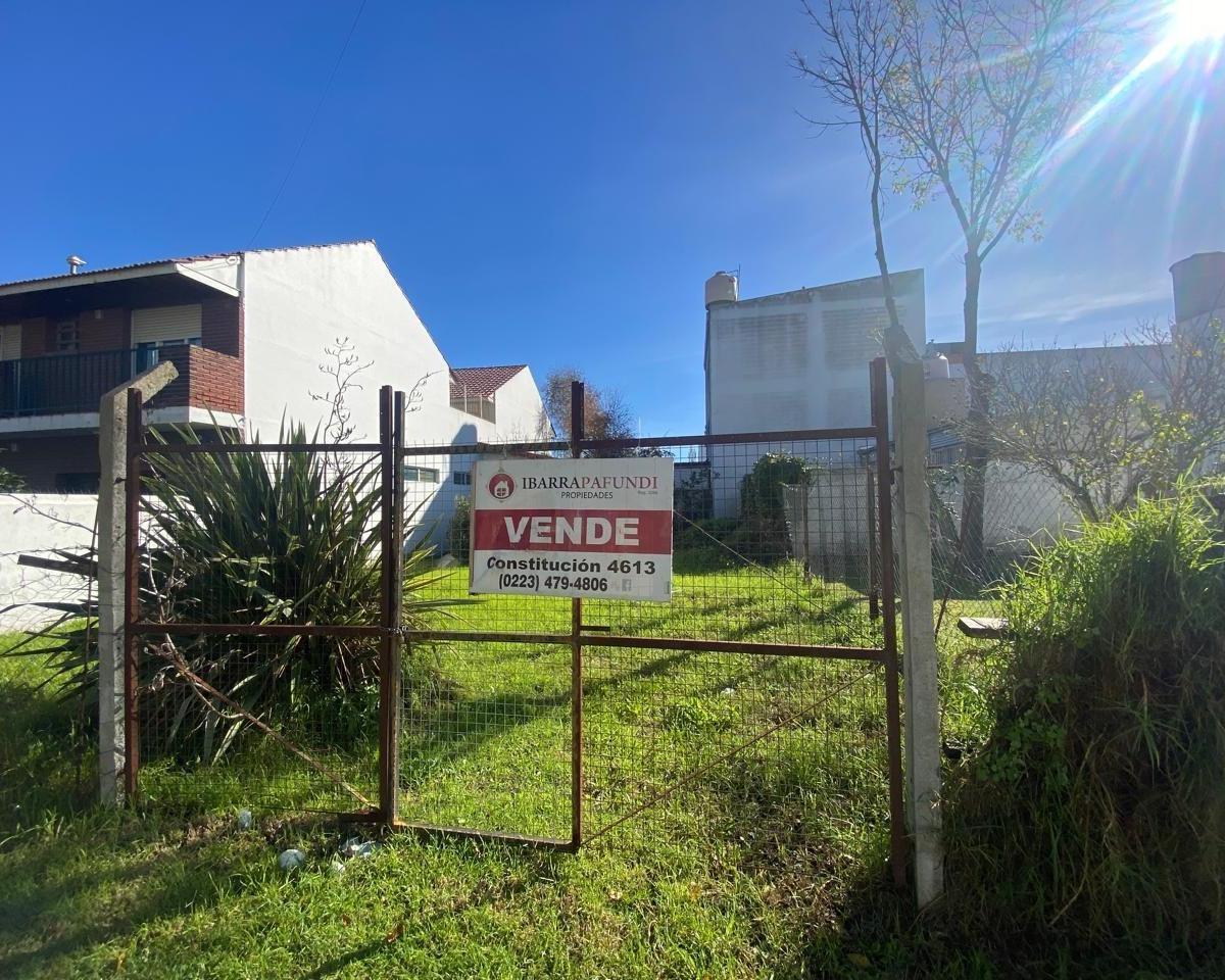 Terreno en venta en Parque Luro, ideal para desarrollo