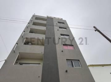 Casa · 75m² · 3 Ambientes · 1 Cochera · Casa de 2 Dorm. en Alquiler
