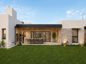 Casa · 149m² · 4 Dormitorios · 2 Cocheras · Casa de 3 Dormis Escritorio con Pileta Cantegril Entrega Sept 2026