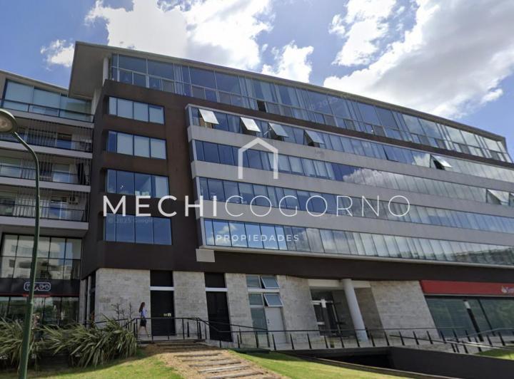 Oficina comercial · 99m² · 1 Ambiente · 1 Cochera