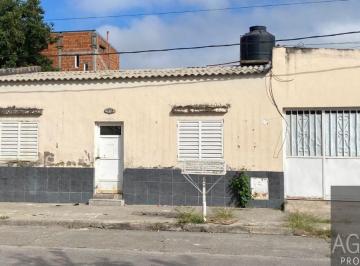 Casa de 4 ambientes, Salta · Venta de Casa en Macrocentro de Salta.