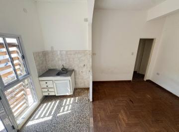 Departamento · 40m² · 2 Ambientes · PH en Planta Baja con Patio en Alquiler.