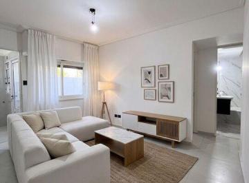 7cabfdb4-8c56-4cc2-a038-8e6797e4172b.jpg · Venta Departamento 2 Ambientes, con Patio, Reciclado a Nuevo, Sobre Av Rivadavia Al 8200