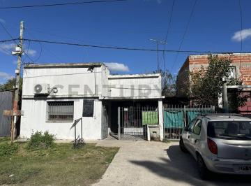 Casa · 117m² · 4 Ambientes · 2 Cocheras · 141 Entre 526 y 527, Casa en Venta de 3 Dorm. con Lote de 600 m², San Carlos.