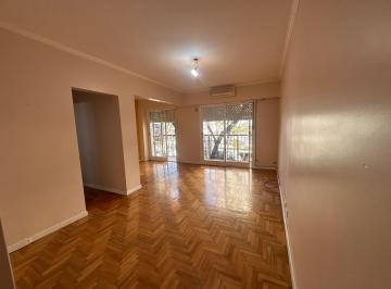 Departamento de 3 ambientes, Núñez · Depto 3 Amb. Al Frente C/ Balcon en Núñez. Bajas Expensas. 2do por Escalera