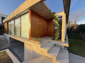 Casa · 721m² · 4 Ambientes · 2 Cocheras · Casa en Fincas de Hudson
