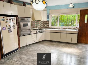 Casa · 115m² · 4 Ambientes · 1 Cochera · Chalet en Planta Baja con Terraza, Parrilla, Cochera y Sótano en Haedo.