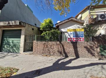 Casa · 94m² · 3 Ambientes · 1 Cochera · Casa en Villa Lugano