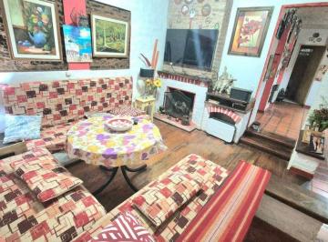 PH · 157m² · 3 Ambientes · 1 Cochera · PH en Venta en Villa Bosch con Pileta y Parrilla