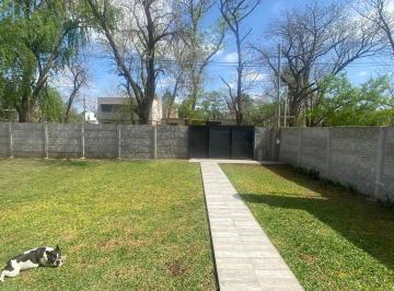 Terreno · 203m² · Casa 1 Dormitorio con Jardin Country Profesional Funes
