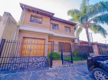 Casa · 160m² · 5 Ambientes · 1 Cochera · Venta Casa 5 Ambientes Villa Adelina