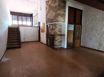 Casa · 258m² · 8 Ambientes · 2 Cocheras · Venta Casa 4 Dorm. con Pileta Altamira