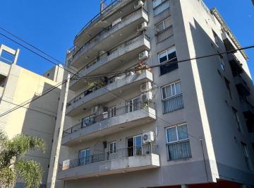 Departamento de 2 ambientes, Tigre · Hermoso Departamento de Dos Ambientes en Tigre Centro