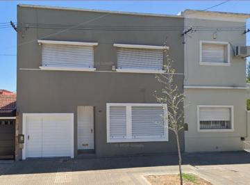 Casa · 271m² · 4 Ambientes · 1 Cochera · Casa en Venta