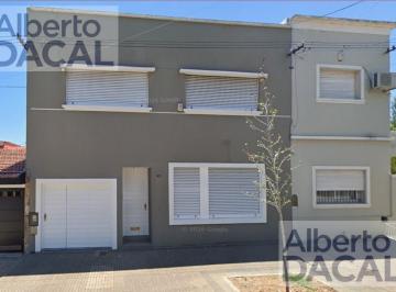 Casa · 271m² · 4 Ambientes · 1 Cochera · Casa en Venta