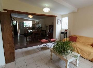 Casa · 130m² · 4 Ambientes · 1 Cochera · Venta Casa 3 Dorm. La Cumbre con Gas Natural