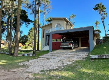 Casa · 290m² · 6 Ambientes · Casa en Venta - 5 Dorm. 3 Baños - 940 m² - Pinamar
