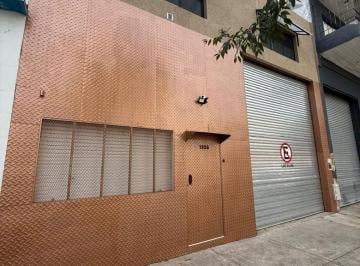 Bodega-Galpón , Mataderos · Galpon en Lote Propio de 8,66 X 30 m Completamente Refaccionado a Nuevo Entrada de Camion
