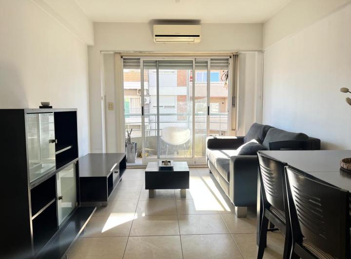 Venta Departamento 3 Ambientes Balcon Cochera Flores