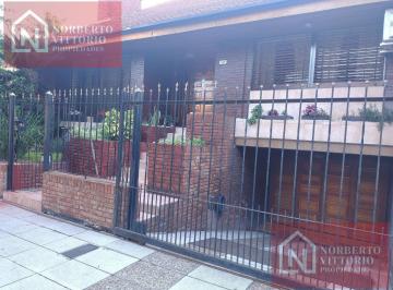 Casa · 359m² · 7 Ambientes · 3 Cocheras · Venta Casa 7 Ambientes Castelar Norte