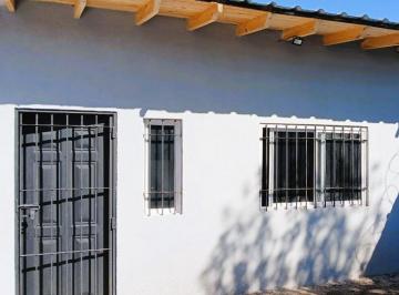 Departamento de 1 ambiente, Esteban Echeverría · Monoambiente con Patio Centro Luis Guillon