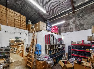 Depósito · 505m² · 8 Ambientes · Venta Deposito con Galpon y Oficinas Versalles