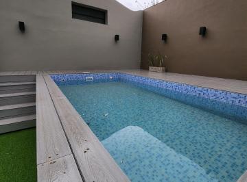 Departamento · 63m² · 4 Ambientes · Alquiler Departamento Rosario 2 Dorm. 2 Baños Centro Piscina Solarium Parrillero Quincho