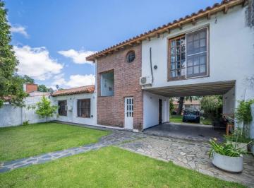 Casa · 500m² · 5 Ambientes · 2 Cocheras · Casa en Venta - 4 Dorm. 3 Baños - Ezeiza
