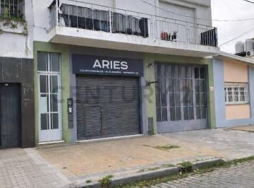 Casa · 170m² · 10 Entre Lisboa y Montevideo Berisso, 2 Casas en Bloque en Venta.