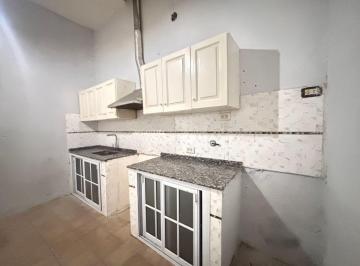 PH de 3 ambientes, Lomas de Zamora · Tres Ambientes en Alquiler