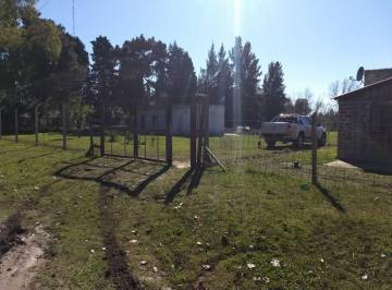 Casa · 83m² · 1 Dormitorio · 1 Cochera · Amplia Propiedad en Venta en Virrey del Pino