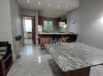 Casa · 155m² · 5 Ambientes · 1 Cochera · Casa Tres Dorm. - Necochea