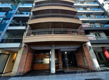 Departamento · 121m² · 4 Ambientes · 1 Cochera · Piso de 3 Dorm. en Venta en Caballito, con Dep. Servicio Cochera Fija Cubierta y Baulera