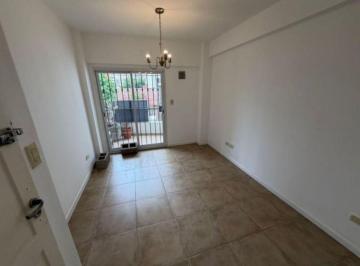 Departamento de 2 ambientes, Lanús · Alquiler Dto 2 Amb en Lanusita Doble Balcón