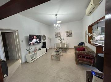 Casa · 150m² · 4 Ambientes · 1 Cochera · Venta Casa 4 Amb en Moron