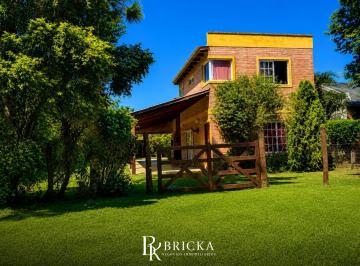 Casa · 140m² · 3 Ambientes · Casa en Paso de La Patria