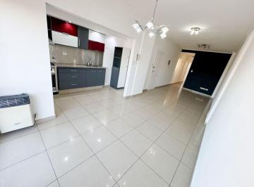 Departamento de 3 ambientes, Avellaneda · Semipiso 3 Ambientes Amplio de Categoría Sobre Av Principal