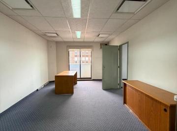 Bodega-Galpón · 750m² · 8 Ambientes · Venta Oficinas Corporativas Amplio Espacio Operativo Galpon