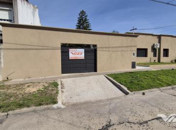 Terreno · 215m² · Terreno en Venta De, Zona R1. Barrio Parque - V. Martelli - V. Lopez