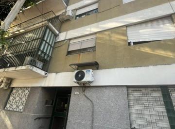 Departamento de 2 ambientes, Tres de Febrero · Departamento 2 Ambientes en 2do Piso por Escalera con Balcon - Saenz Peña