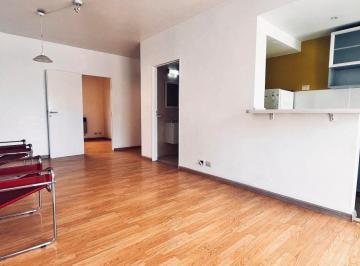 Departamento de 2 ambientes, San Cristobal · Venta. San Cristobal. Departamento Dos Ambientes con Balcón y Cochera.