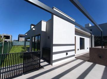 Casa · 180m² · 5 Ambientes · 2 Cocheras · Casa a Estrenar Barrio Tierras Altas, Carrodilla