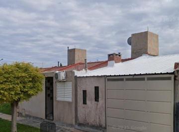 Casa · 125m² · 4 Ambientes · Casa en Venta - 2 Dorm. 2 Baños - La Punta
