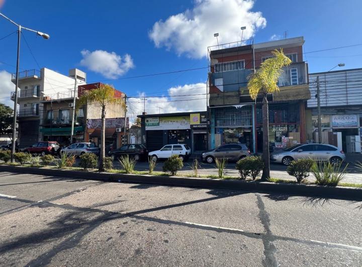 Local comercial · 190m²