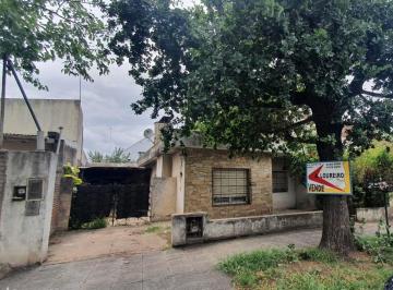 Casa · 108m² · 4 Ambientes · Casa en Venta a 100 m de Av Monteverde E Yrigoyen!