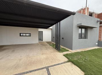 Casa · 360m² · 4 Ambientes · 2 Cocheras · Venta de Duplex en Docta