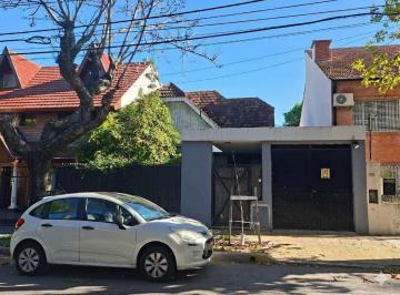 Casa · 259m² · 8 Ambientes · 1 Cochera · Venta Lote Entre Vías y Centenario en Albarellos Al 2300 – Martinez