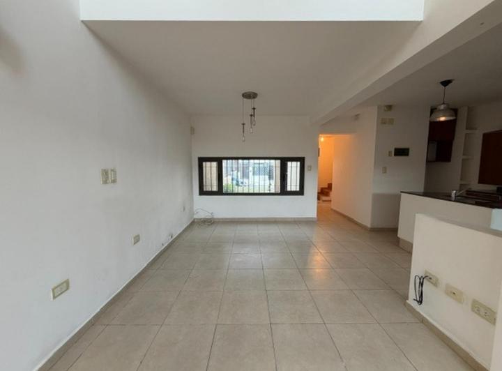 Casa · 135m² · 3 Ambientes · 3 Cocheras
